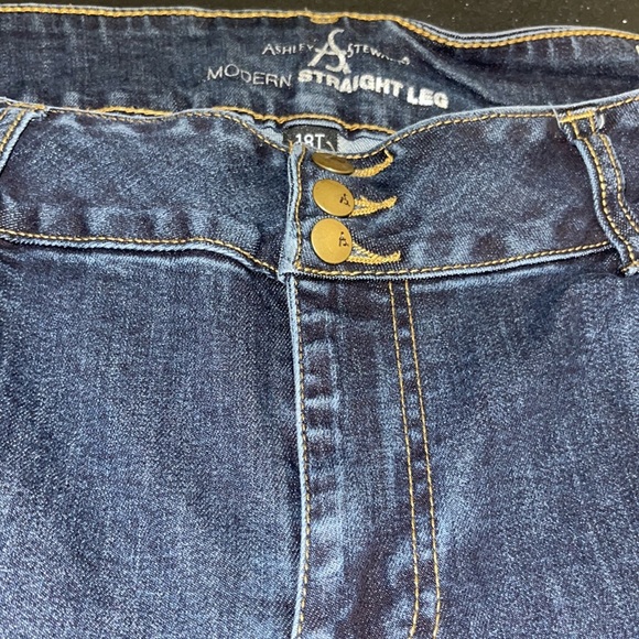Ashley Stewart Brand Womens plus denim Sz 18T - Picture 3 of 5